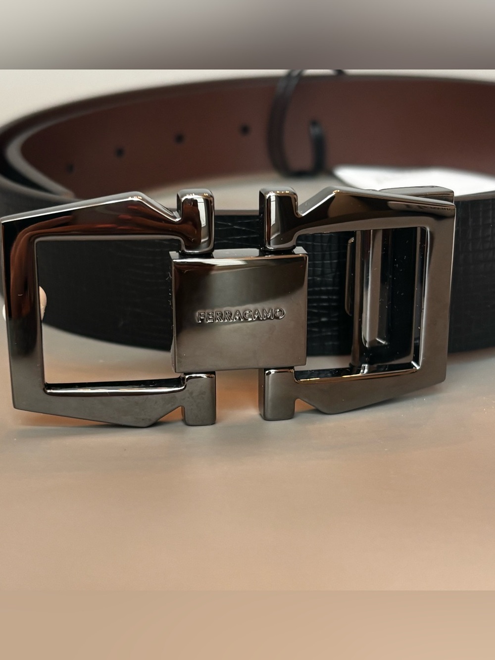 NWT Ferragamo Reversible Gancini Belt - Includes Ferragamo Pouch & Cover
